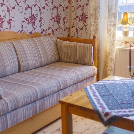 Hallebergs Bed&Breakfast Skara Esterno foto