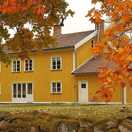 Hallebergs Bed&Breakfast Skara Esterno foto