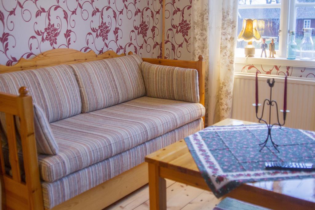 Hallebergs Bed&Breakfast Skara Esterno foto